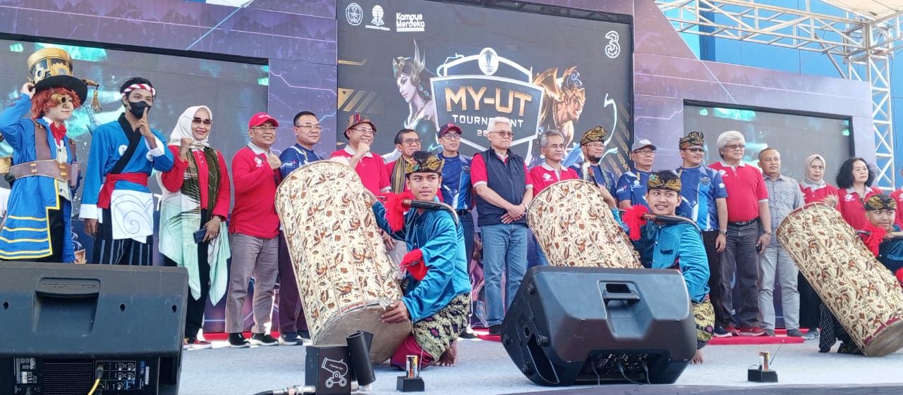 Foto kegiatan pembukaan MY-UT Tournament 2024 Mobile Legends di Universitas Terbuka Negeri Mataram.