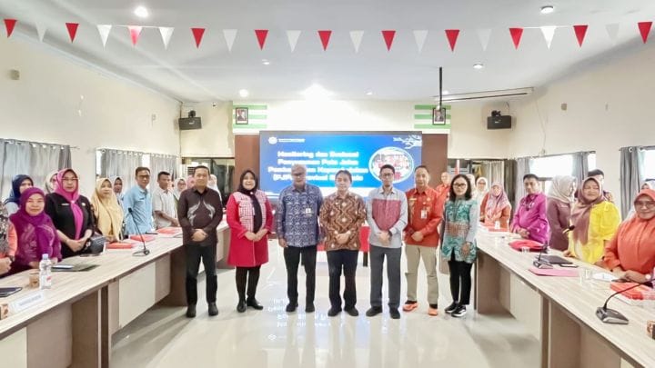 Kegiatan Monitoring dan Evaluasi (Monev) Penyusunan Peta Jalan Pembangunan Kependudukan Provinsi Gorontalo Tahun 2025–2029, Kamis (27/11/2025). (foto MD)