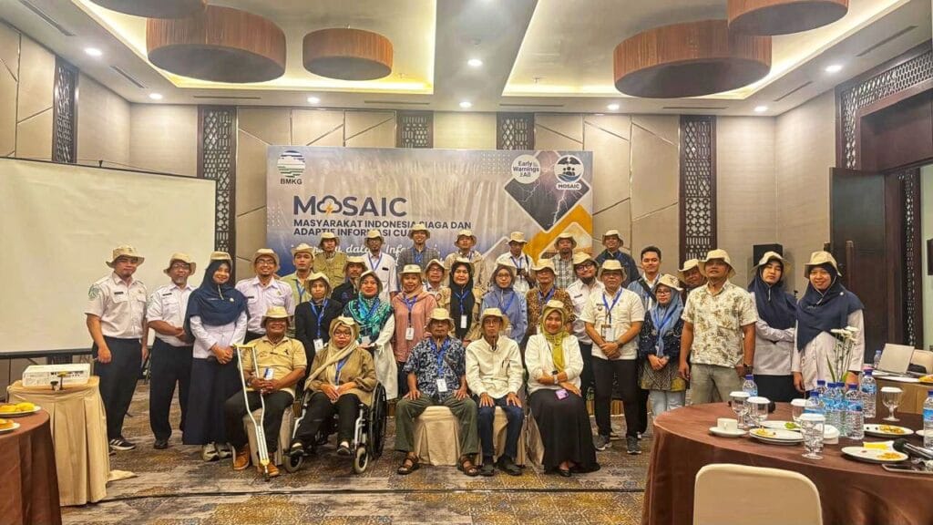Kegiatan Masyarakat Indonesia Siaga dan Adaptif Informasi Cuaca (MOSAIC) 2025.
