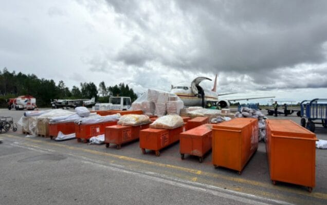 Bantuan BNPB untuk korban terdampak bencana tiba di Bandara Silangit, Sumatra Utara pada Jumat (28/11/2025)/ dok. BNPB.