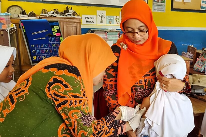 Kegiatan Imunisasi BIAS di sejumlah sekolah di wilayah Kabupaten Lumajang, Jawa Timur. (Foto: Istimewa)