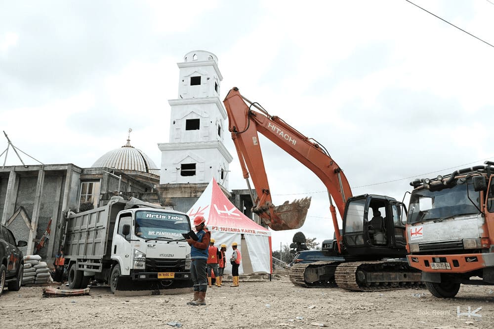 PT Hutama Karya mendukung pemulihan pascabencana di Aceh Tamiang dengan membangun 120 unit hunian sementara (huntara) dan memulihkan akses jalan yang terdampak banjir dan longsor. (Foto: Dok.PT Hutama Karya)