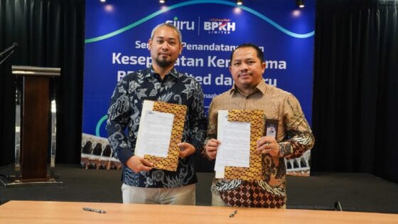 Penandatanganan kerja sama BPKH Limited dan Siiru Indonesia berlangsung di Jakarta pada 10 Desember 2025, ditandatangani oleh Mudir BPKH Limited Iman Ni’matullah dan Direktur Siiru Ahmad Aizudin, serta disaksikan Kepala Badan Pelaksana BPKH Fadlul Imansyah dan Direktur Utama Siiru Harun Judin.(Foto: Dok. BPKH)