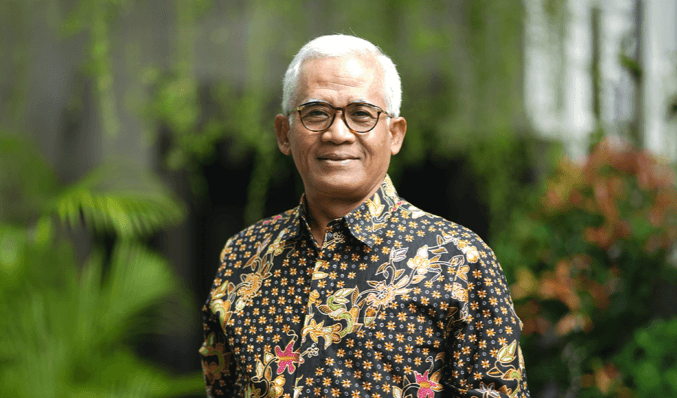 Guru Besar FEB UGM, Prof. Dr. R. Agus Sartono