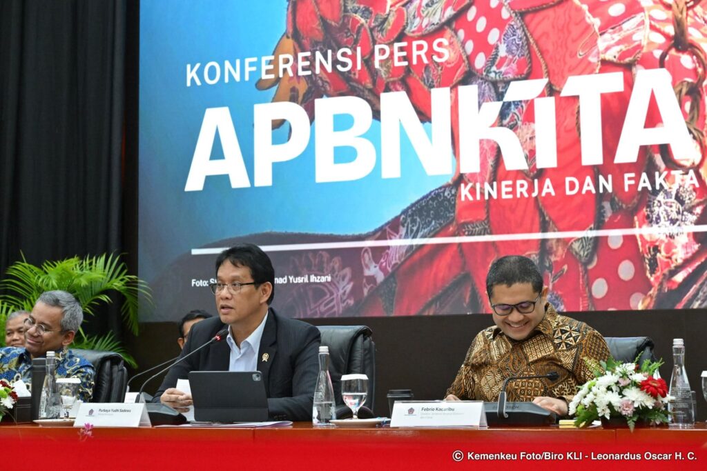 Menteri Keuangan (Menkeu) Purbaya Yudhi Sadewa dalam Konferensi Pers APBN Kita di Jakarta pada Kamis (18/12).