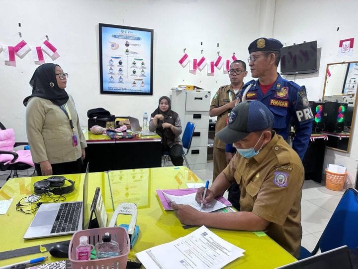 Sidak kedisiplinan ASN di Dinas Kesehatan Provinsi Gorontalo, Rabu (17/12/2025).. (foto: istimewa)