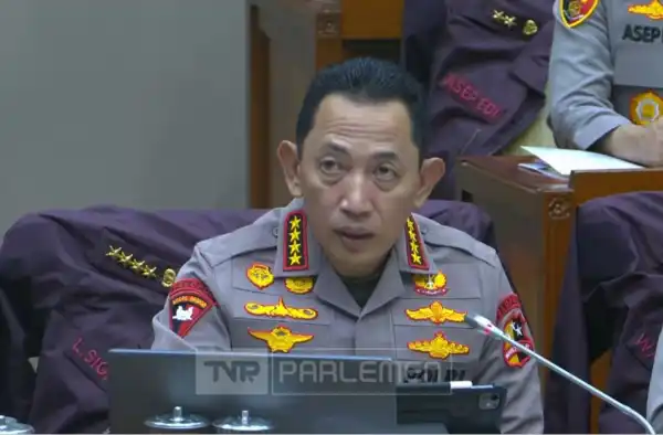 DILEMA BHAYANGKARA: Antara Sipilisasi dan Vonis ‘Petani’ Kapolri