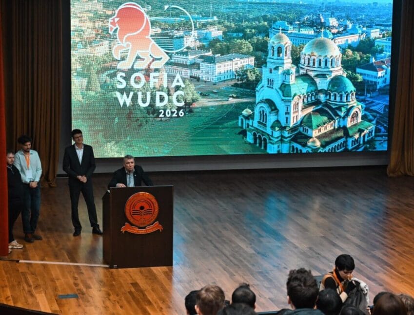 Delegasi Indonesia Tembus 30 Besar Dunia di WUDC Sofia 2026