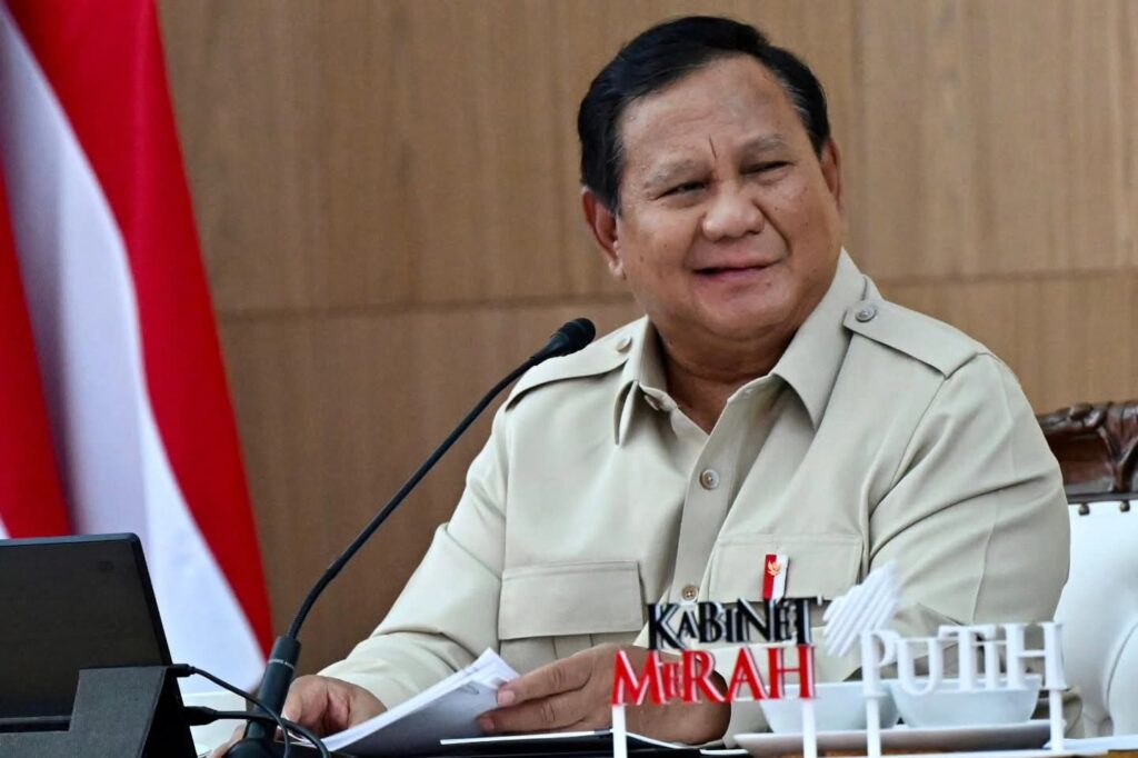 Strategi ‘Merem’ ala Pak Prabowo—Tutorial Menghindari Teman yang Hobi Melanggar Aturan