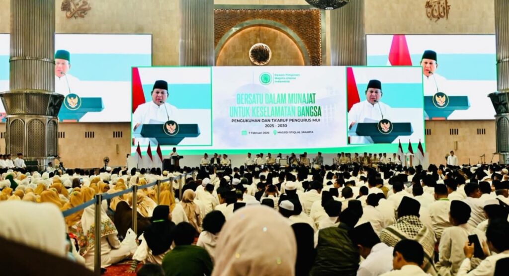 Pengukuhan pengurus MUI periode 2025–2030 menandai babak baru relasi "Ulama-Umara" di era pemerintahan Prabowo Subianto (BPMI SETPRES)