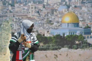 Ilustrasi: Warga ikut serta dalam gerakan Indonesia Peace Convoy dengan tema Road to Freedom for Palestine di JIexpo Kemayoran, Jakarta, Sabtu (27/7/2024). Lewat aksi tersebut mereka menyuarakan kemerdekaan bagi bangsa Palestina dan bentuk konsistensi dalam seruan dihentikannya kekerasan serta kejahatan kemanusiaan oleh Israel. (Foto: Infopublik/Amiriyandi)