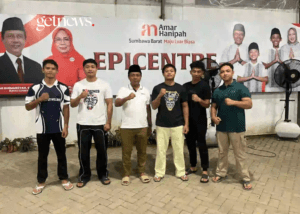 Bupati Sumbawa Barat Amar Nurmansyah memberikan arahan motivasi kepada atlet tinju Iwank Boxing Camp (GETNEWS.)