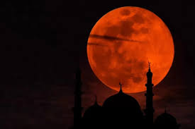 Pada Selasa, 3 Maret 2026, Gerhana Bulan Total (GBT) atau yang populer dijuluki Blood Moon akan mencapai puncaknya, bertepatan dengan momen berbuka puasa di wilayah Indonesia bagian barat. (Istimewa)