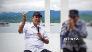 Menteri Kelautan dan Perikanan Sakti Wahyu Trenggono saat berkunjung ke Pulau Bungin di Kabupaten Sumbawa, Nusa Tenggara Barat (NTB) menyebut daerah ini tidak hanya kuat di bidang perikanan tangkap, tapi juga budidaya khususnya kerang mutiara. (Dok. KKP)