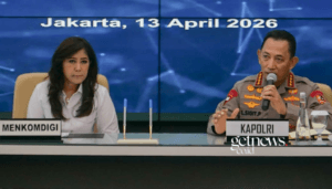 Menteri Komunikasi dan Digital Meutya Hafid, melakukan pertemuan dengan Kapolri Jenderal (Pol) Listyo Sigit Prabowo di Kantor Kementerian Komunikasi dan Digital, Jakarta, Senin (13 /4/2026). Kedua lembaga sepakat memperkuat penanganan kejahatan digital dengan integrasi layanan pelaporan masyarakat. (Foto: InfoPublik/Bismo Agung)