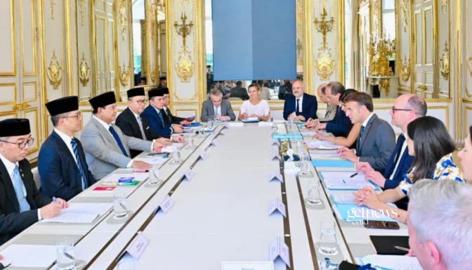 Presiden Republik Indonesia, Prabowo Subianto, menggelar pertemuan bilateral dengan Presiden Prancis, Emmanuel Macron, di Istana Élysée, Paris, Kamis (28/5/2026). (BPMI Setpres)