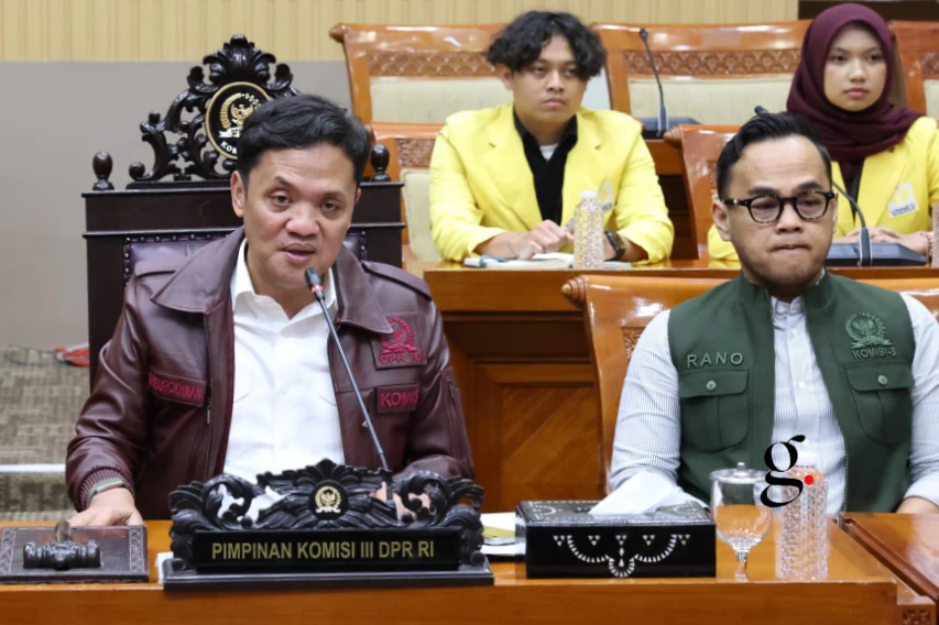 Ketua Komisi III DPR RI Habiburokhman dalam Konferensi Pers yang digelar di Nusantara I, DPR RI, Senayan, Jakarta, Sabtu (11/7/2026). Foto: Jaka/Mahendra